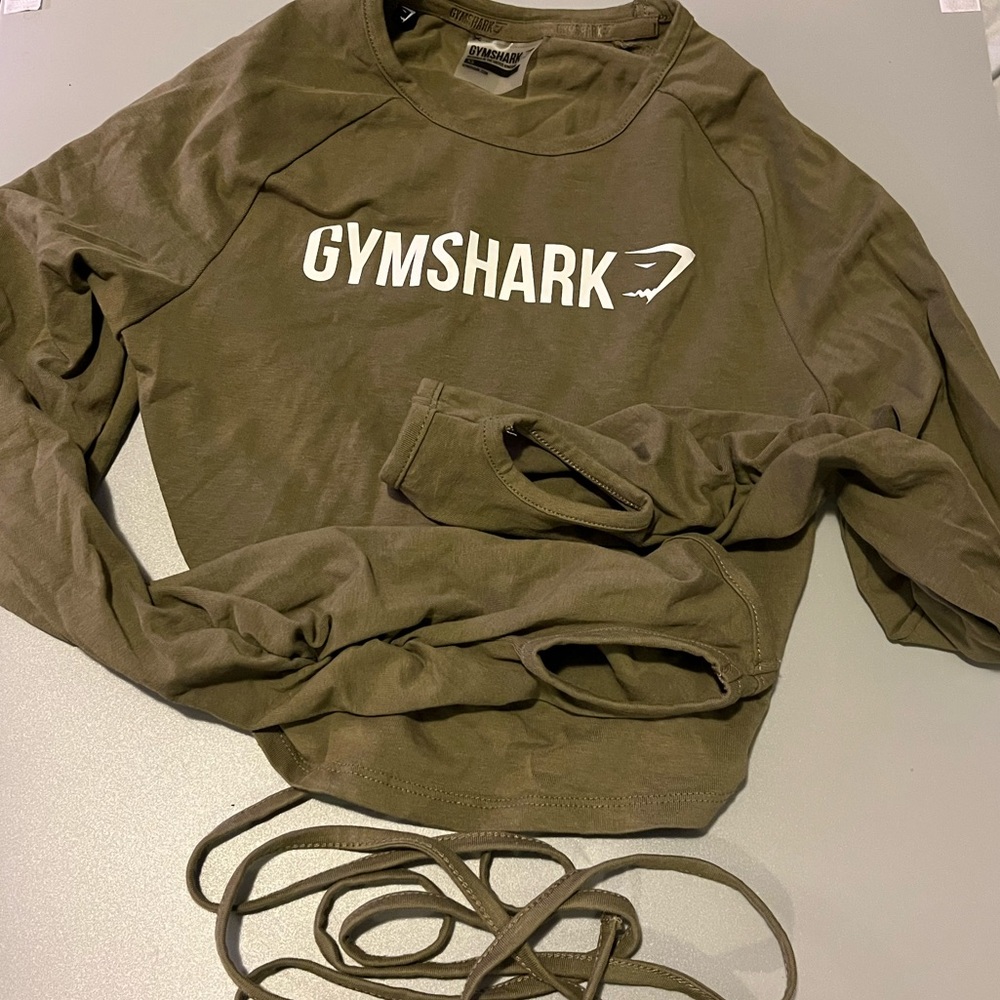 BRAND NEW GYMSHARK CROP TOP -XS